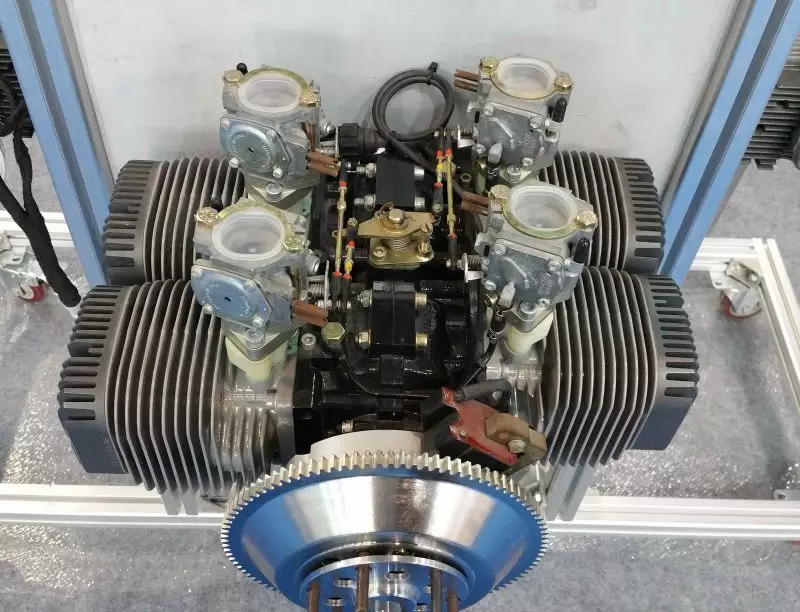 林巴贺Limbach L550E航空发动机